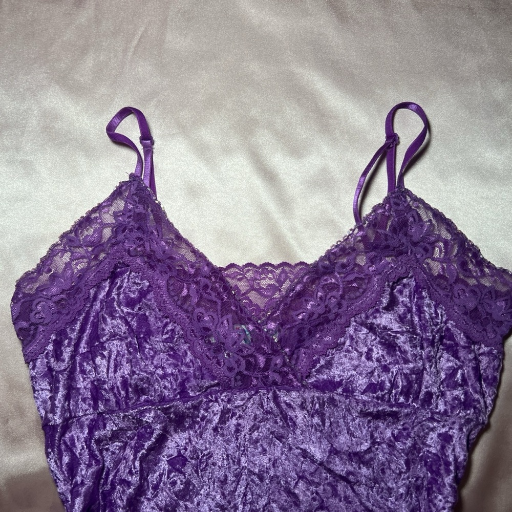 One Step Up cami 💟 - Picture 2 of 5